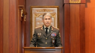 Vilayət Eyvazov polislərdən vətəndaşlarla nəzakətli davranmağı tələb etdi  - FOTO