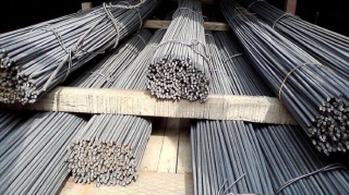 Dəmir yolundan 150 kq armatur və yanacaq oğurlandı 