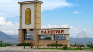 Полномочный представитель Президента проводит совещание в Нахчыване