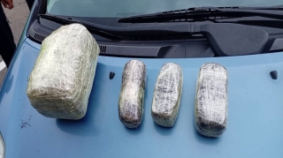 “Toyota Prius”dan 5 kq-dan artıq narkotik aşkarlanıb   - FOTO