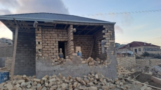 Sənədsiz tikililər söküldü  - VİDEO