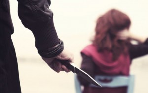 Arvadına 18 bıçaq zərbəsi vurub öldürdü - Bakıda daha bir dəhşət