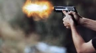 Sərhəd Patrul Xidmətinin əməkdaşı silahlı şəxsi güllələdi 