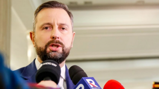 Polşa öz hava məkanını sərt şəkildə qorumağa hazırdır 