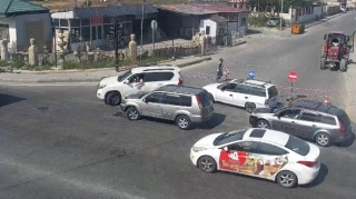 Sürücülərin nəzərinə! - Bu yol bağlıdır 