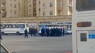 Lökbatanda yük maşını yolu keçən piyadanı vurdu    - VİDEO