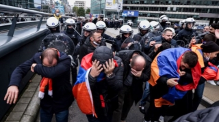 Brüssel polisi erməni etirazçıları belə dağıtdı  - VİDEO