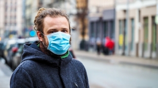 Gürcüstan açıq havada maska rejiminə qayıtdı