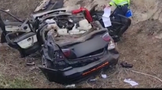 “BMW” kanala aşdı – 3 ölü   - FOTO