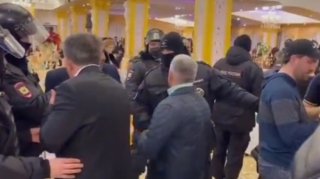 Azərbaycanda polis bu restorana BASQIN ETDİ 