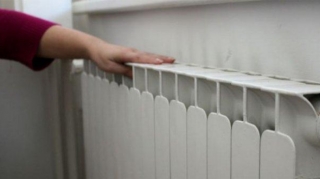 В Баку 17 зданий остались без отопления из-за снегопада