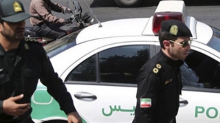 İran polisi daha bir gənci başından güllələyərək qətlə yetirib