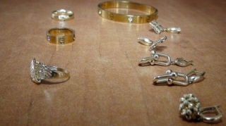 İmişlidə 9 min manata yaxın qızıl-zinət əşyaları oğurlayanlar saxlanılıb - FOTO 