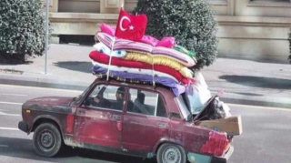 Bakıda yardım daşıyan bu maşın hər kəsi heyran etdi   - FOTO