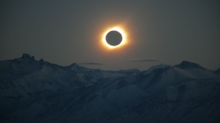 İlin sonuncu Günəş tutulması baş verir