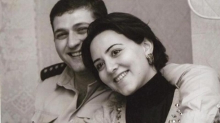 Şəhid polkovnikimizin xanımından TƏSİRLİ 8 MART TƏBRİKİ    - FOTO