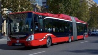 "BakuBus"un avtobusu qadını vurdu