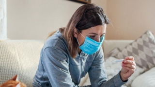 Koronavirus bədəndən tam getmir, zamanla aktivləşə bilər - Alimlərdən ŞOK 