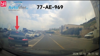 В Баку водитель дорогого BMW нарушил правила и попал на камеру - ВИДЕО 
