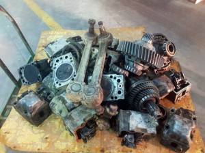 Yük maşınlarından qanunsuz ehtiyat hissələri və siqaret aşkarlanıb - FOTO