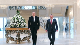 İlham Əliyev İordaniya Kralına təbrik etdi 