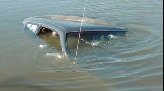 Salyanda avtomobil su kanalına aşıb, ölən və xəsarət alan var 