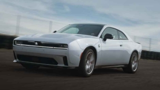 "Dodge" şirkəti ilk seriya elektromobilini təqdim edib 
