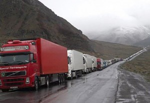 Gürcüstan Ermənistana avtomobil yolu ilə taxıl idxalını dayandıracaq