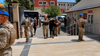 Hərbi polis formasında qızıl oğurlayan 9 nəfər məhkəməyə göndərild