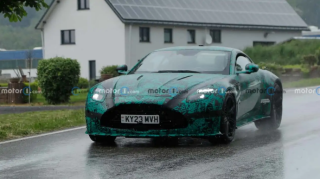 Yağışda test edilən yeni “Aston Martin” 