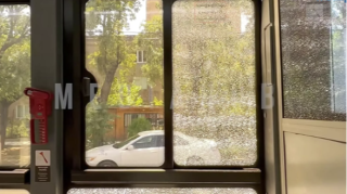 İrəvanda sərnişin avtobusu atəşə tutuldu