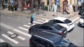 Qanuna əməl etməməyin sonu ağır qəza ilə bitdi - VİDEO