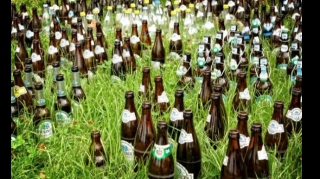 Nigeriyada dörd milyon şüşə pivə məhv edildi