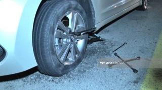 Bakıda yük maşınından düşən daşlar 5 avtomobilə ziyan vurub  - FOTO