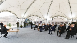 Dövlət başçısı: "Bu şanlı Qələbə çoxəsrlik Azərbaycan tarixində əbədi yaşayacaq" 