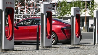 В Европе рухнули продажи Tesla 