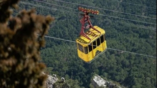 Ermənistanda 30-dan çox adam kanatın kabinəsində asılı vəziyyətdə qalıb