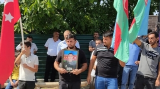 Həlak olan zabitlə vida mərasimi keçirilir  - FOTO