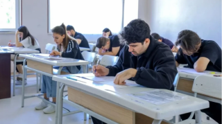 Mobil telefon aşkarlanan şəxs imtahandan xaric edildi 