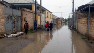 Yağış suları ilə bağlı bu küçədə təmir işləri aparılacaq 