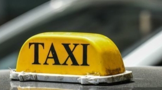 Обнародована пошлина за выдачу лицензии для работы такси