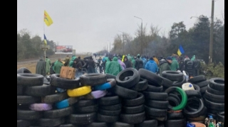 Жители Энергодара не пустили российские войска к Запорожской АЭС - ВИДЕО 