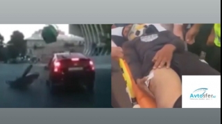 Bakının iki "bəlası": "Prius" və moped toqquşdu  - sürücünün ayağı sındı - VİDEO