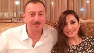 Arzu Əliyeva atasını təbrik etdi - FOTO 