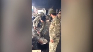 Qubadlıda borş bişirən əsgərlərimiz - VİDEO 