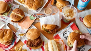“Fast-food” qidaları sağlamlıq üçün nə dərəcədə təhlükəlidir? – EKSPERT 
