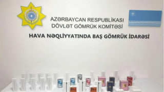Gömrükdə mobil telefonları sərnişinlərə paylayaraq ölkəyə keçirməyə cəhd aşkarlandı 