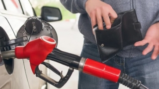 Gecə yarısından etibarən benzinin qiyməti 28 qəpik ARTACAQ 