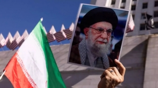 Xameneinin vəzifələrini müvəqqəti o icra edəcək - FOTO