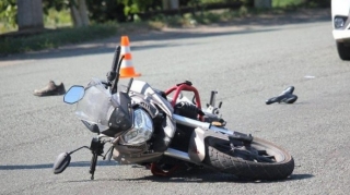 В Баку при ДТП пострадал 21-летний мотоциклист